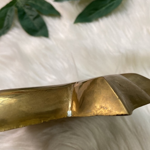 Vintage Brass Leaf Shaped Trinket Tray Catch All Dish - Picture 16 of 17